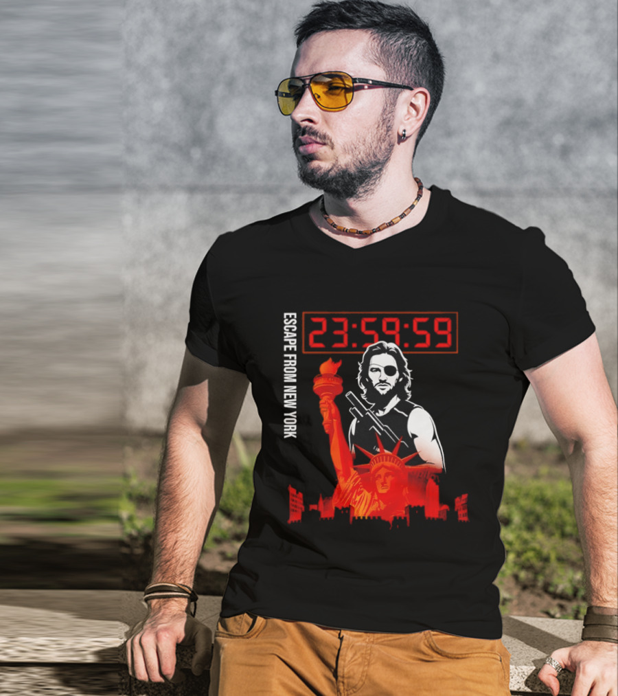 Escape From New York Snake Plissken With Statue Of Liberty And Countdown T-Shirt