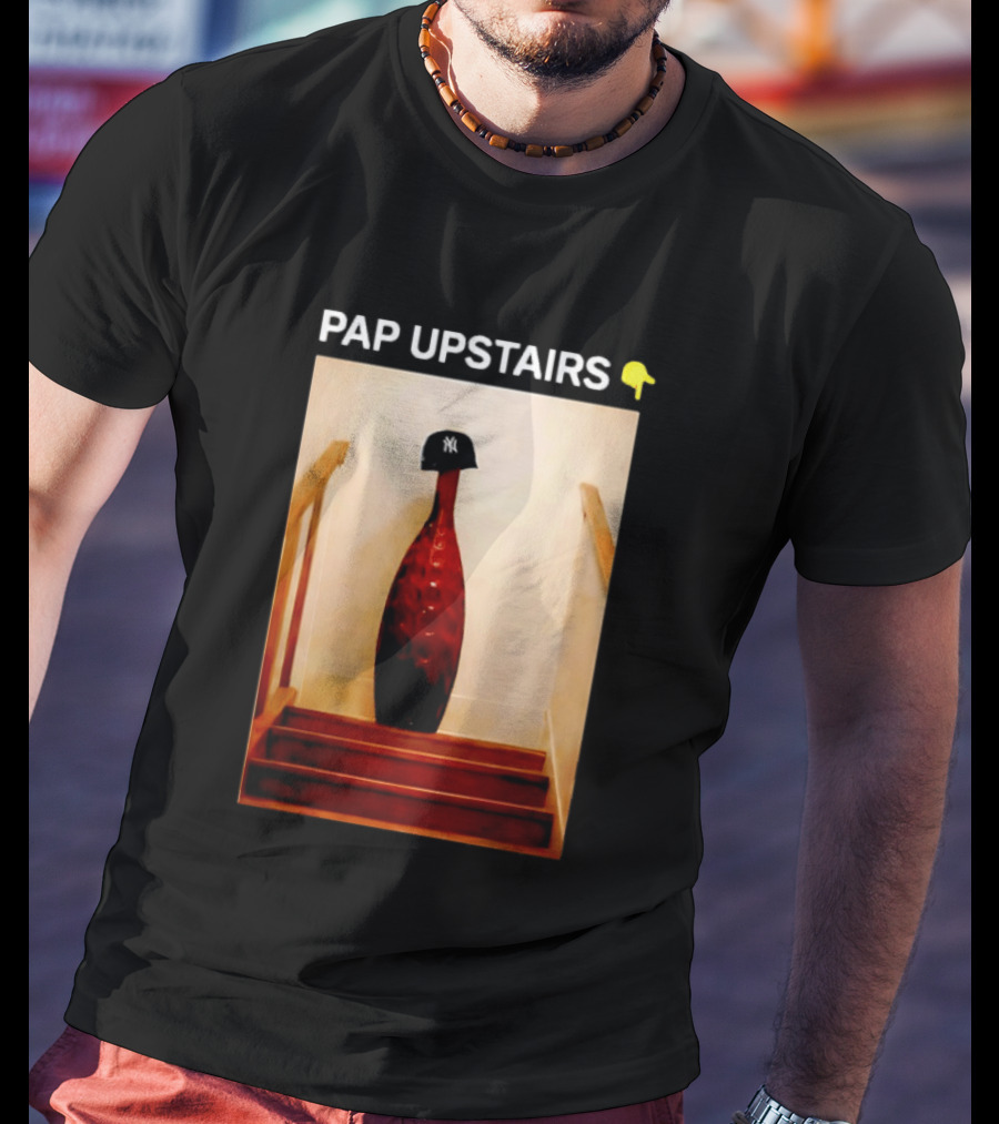 PAP UPSTAIRS New York Yankees Iconic Hat Emoji Stairs T-Shirt