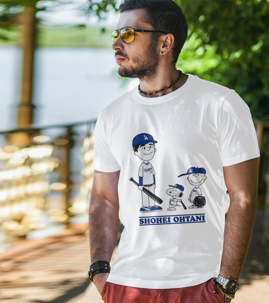 Snoopy Shohei Ohtani Los Angeles Dodgers Baseball Peanuts T-Shirt