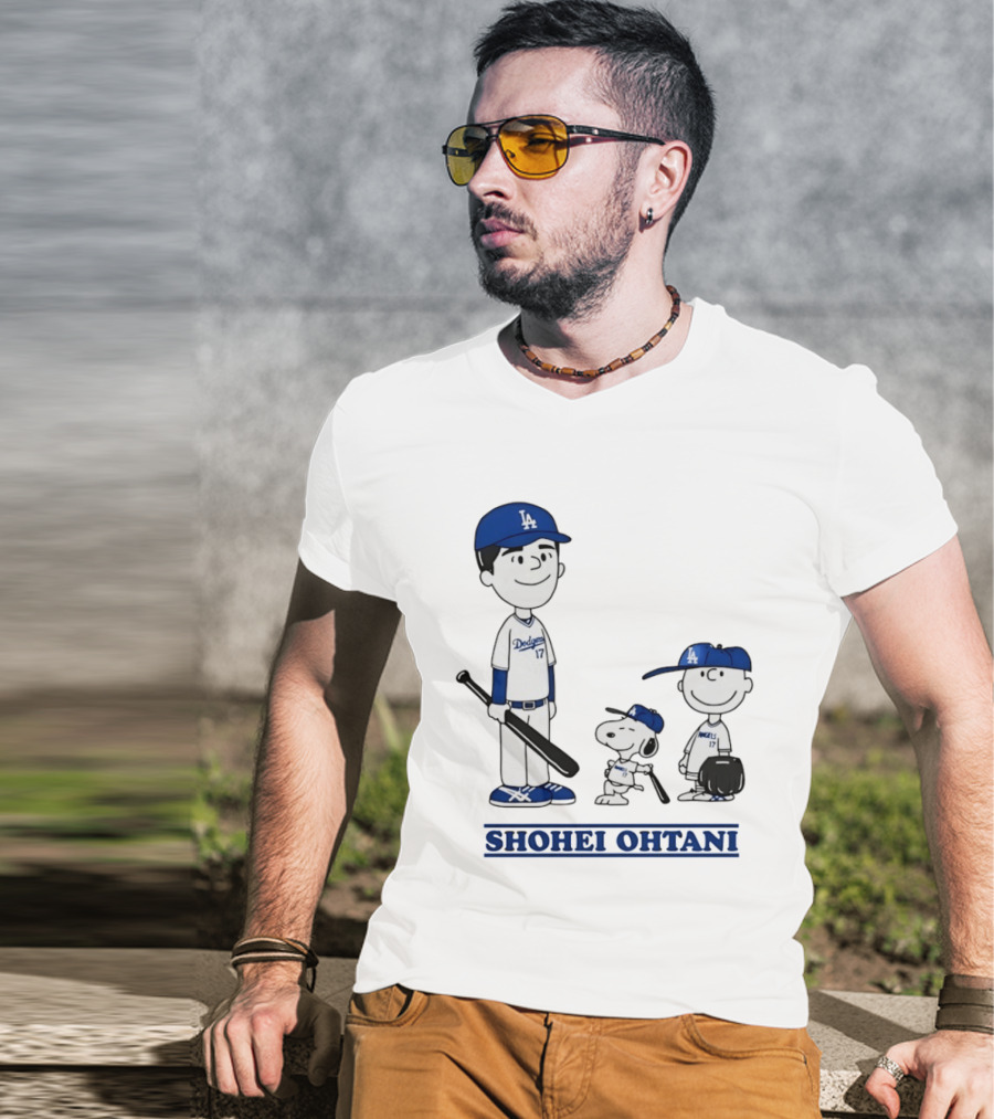 Snoopy Shohei Ohtani Los Angeles Dodgers Baseball Peanuts T-Shirt