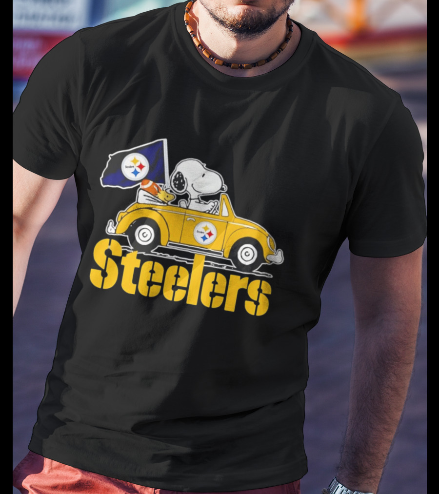 Pittsburgh Steelers Snoopy Woodstock Driving Yellow Car T-Shirt