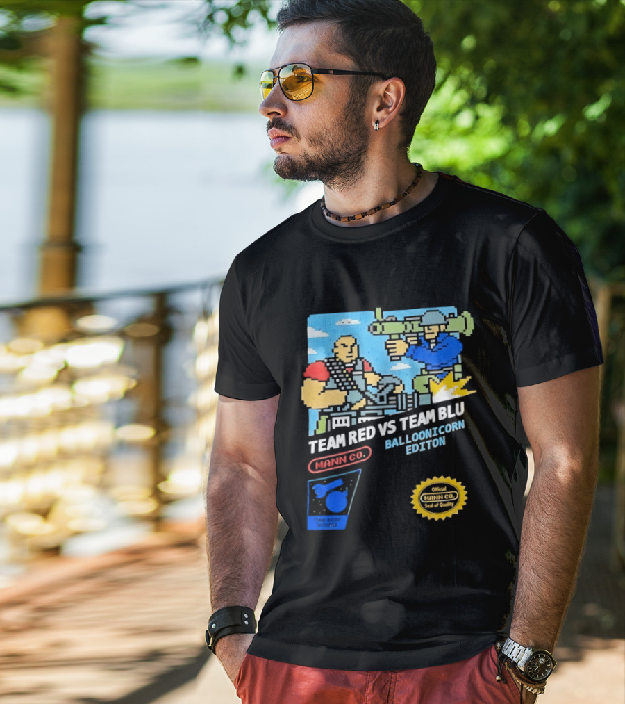 Team Red Vs Team Blu Balloonicorn Edition Mann Co. T-Shirt
