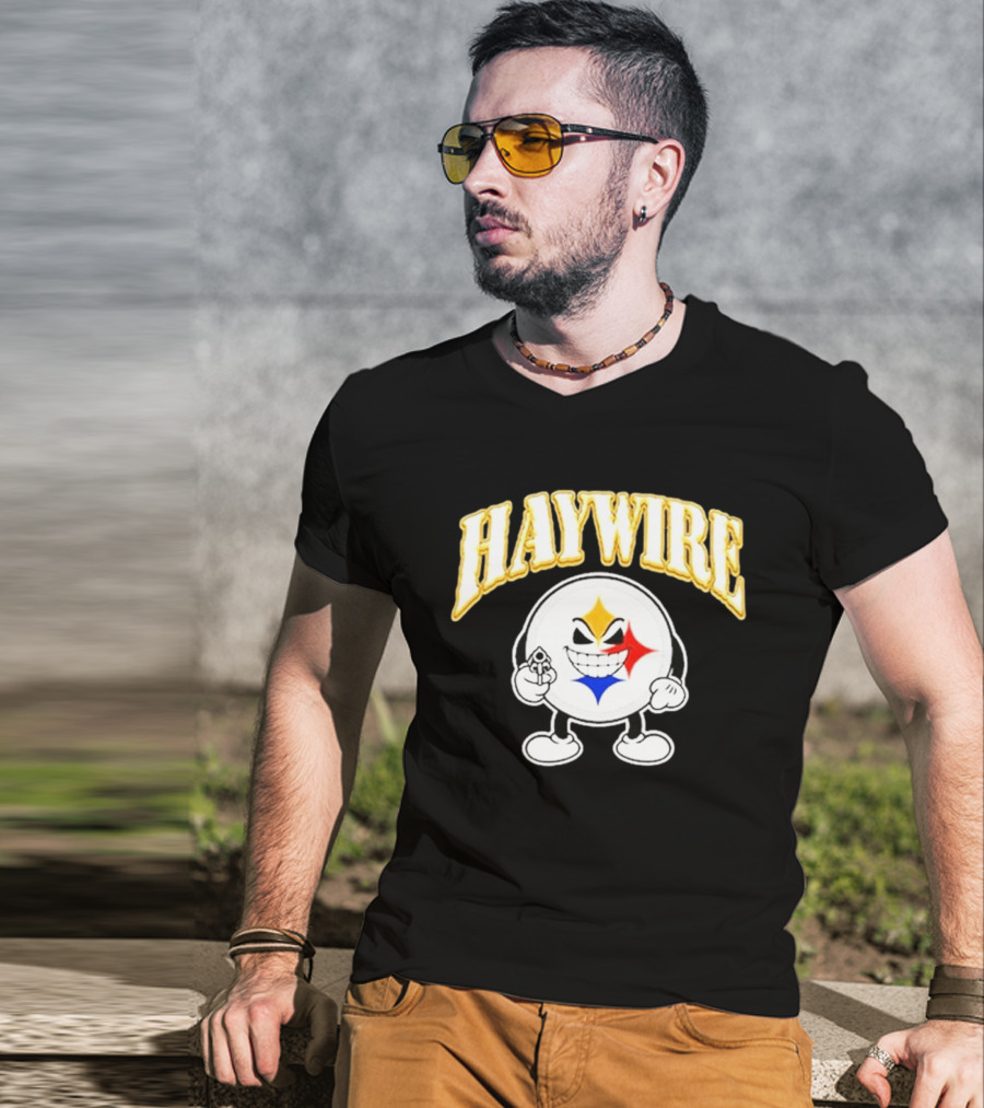 Pittsburgh Steelers Haywire Fun Character With Gun And Grin T-Shirt