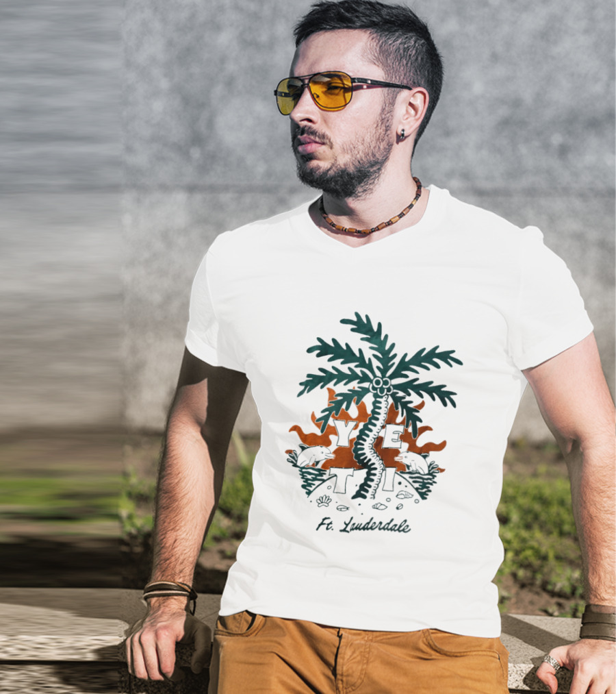Ft Lauderdale Yeti Palm Tree Tropical Scene T-Shirt