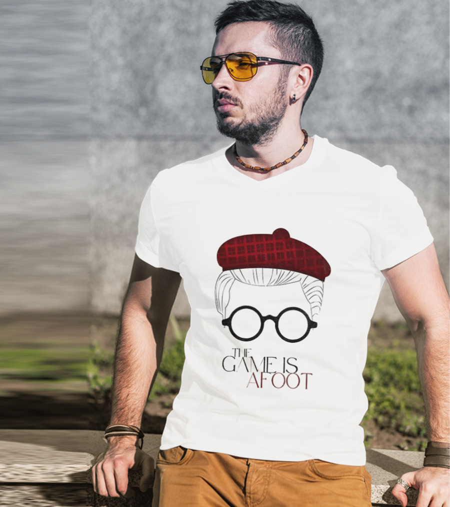 Alan Cumming Traitors The Game Is Afoot Red Beret Glasses T-Shirt