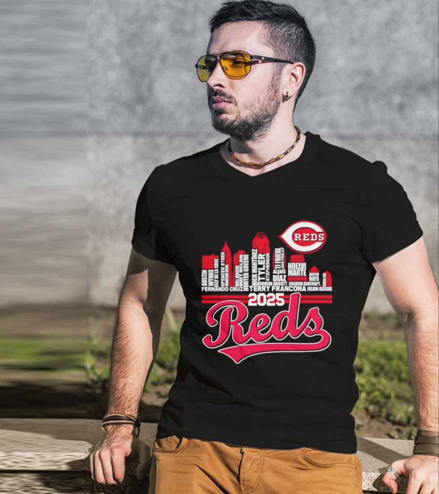 Cincinnati Reds Skyline Players 2025 Reds T-Shirt