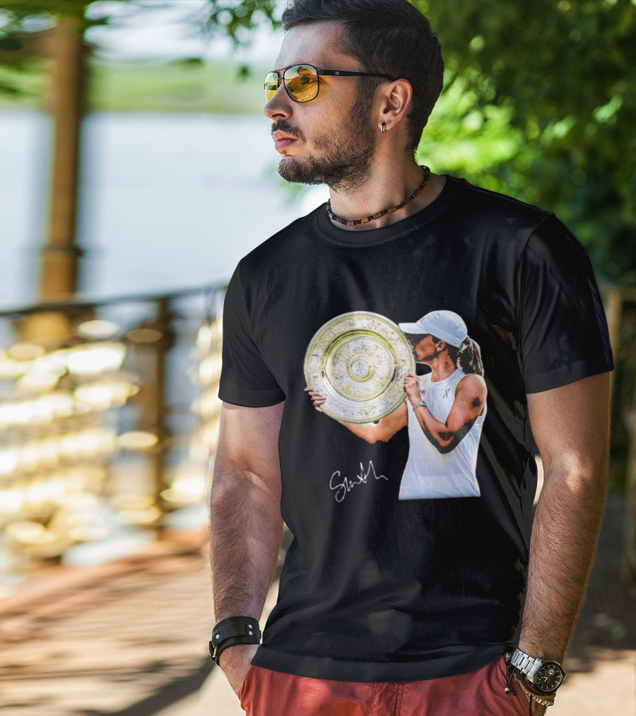 Iga Swiatek Wimbledon Champion Trophy Celebration T-Shirt