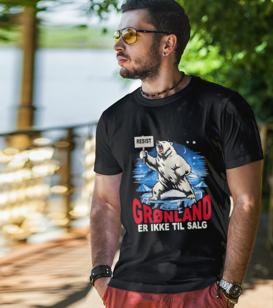 Resist Polar Bear Greenland Er Ikke Til Salg T-Shirt