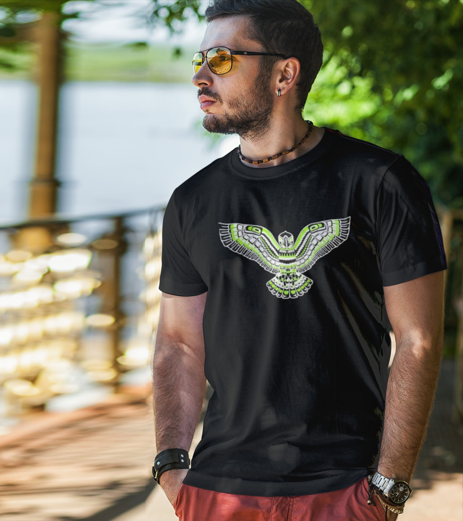 Seattle Seahawks Duwamish PNW Native American Flying Bird T-Shirt