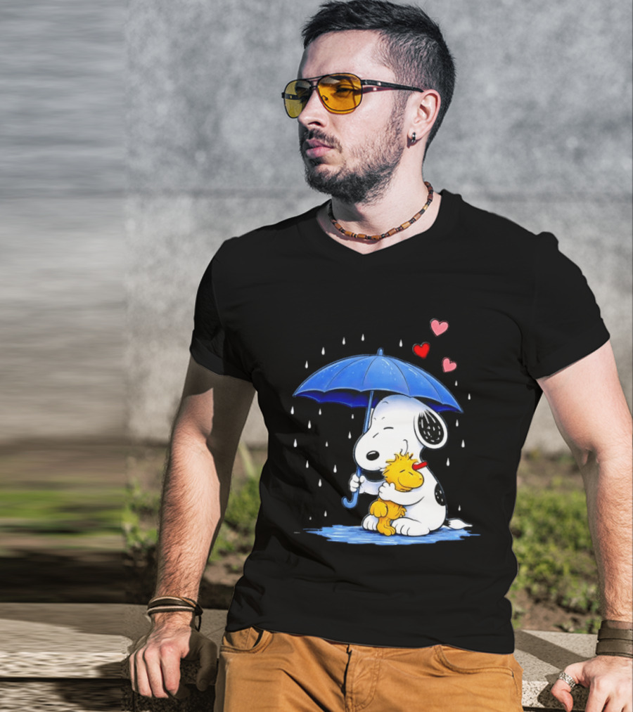 Snoopy Woodstock Umbrella Hearts Rain Hugging T-Shirt