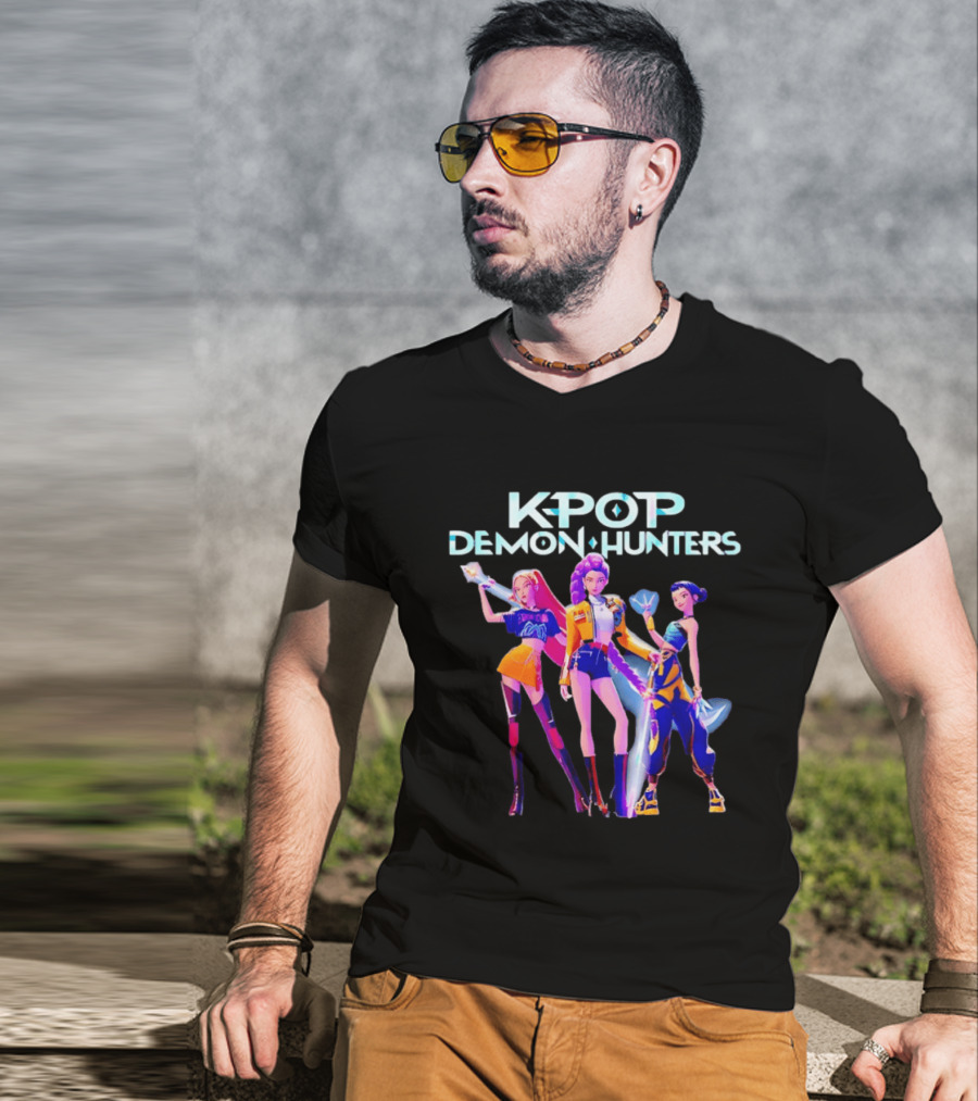 K Pop Demon Hunters Rumi Host Mira T-Shirt