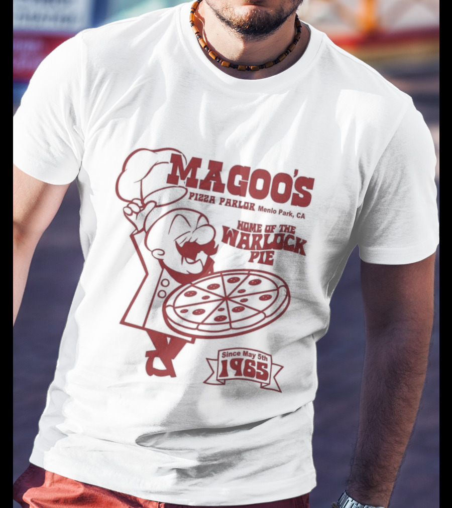 Magoo's Pizza Parlor Throwback 1985 Warsaw Indiana Chef Holding Pizza T-Shirt