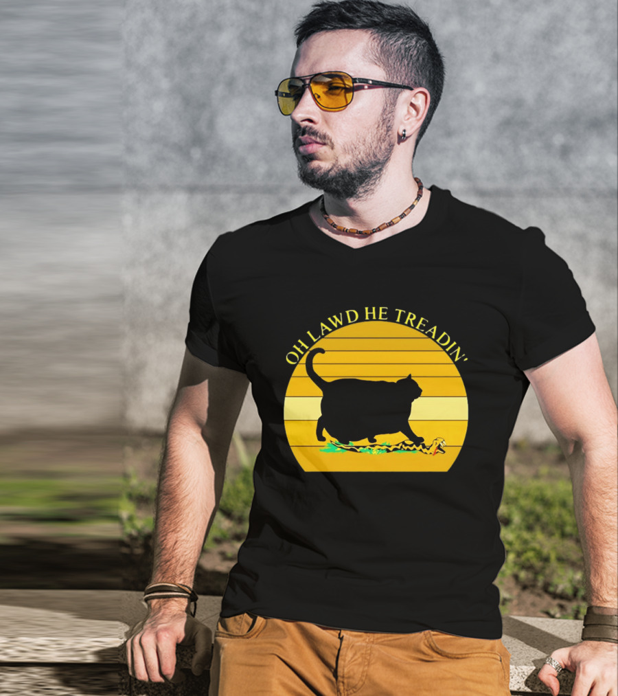 Oh Lawd He Treadin' Black Cat Vintage Retro Sunset T-Shirt