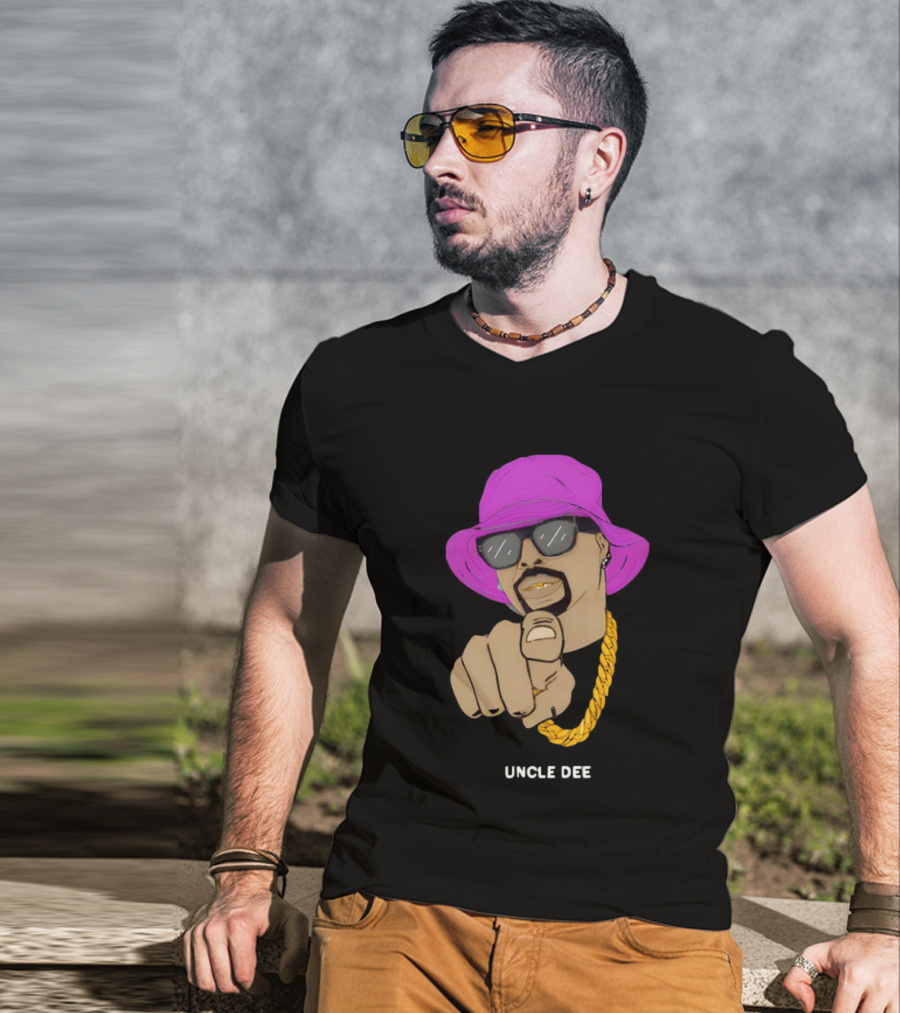 UNCLE DEE Finger Pointing Sunglasses Chain Purple Hat T-Shirt