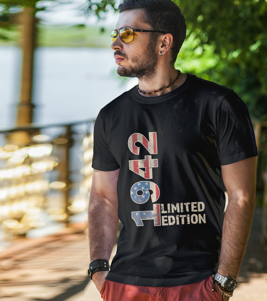 USA 1942 Limited Edition American Flag T-Shirt