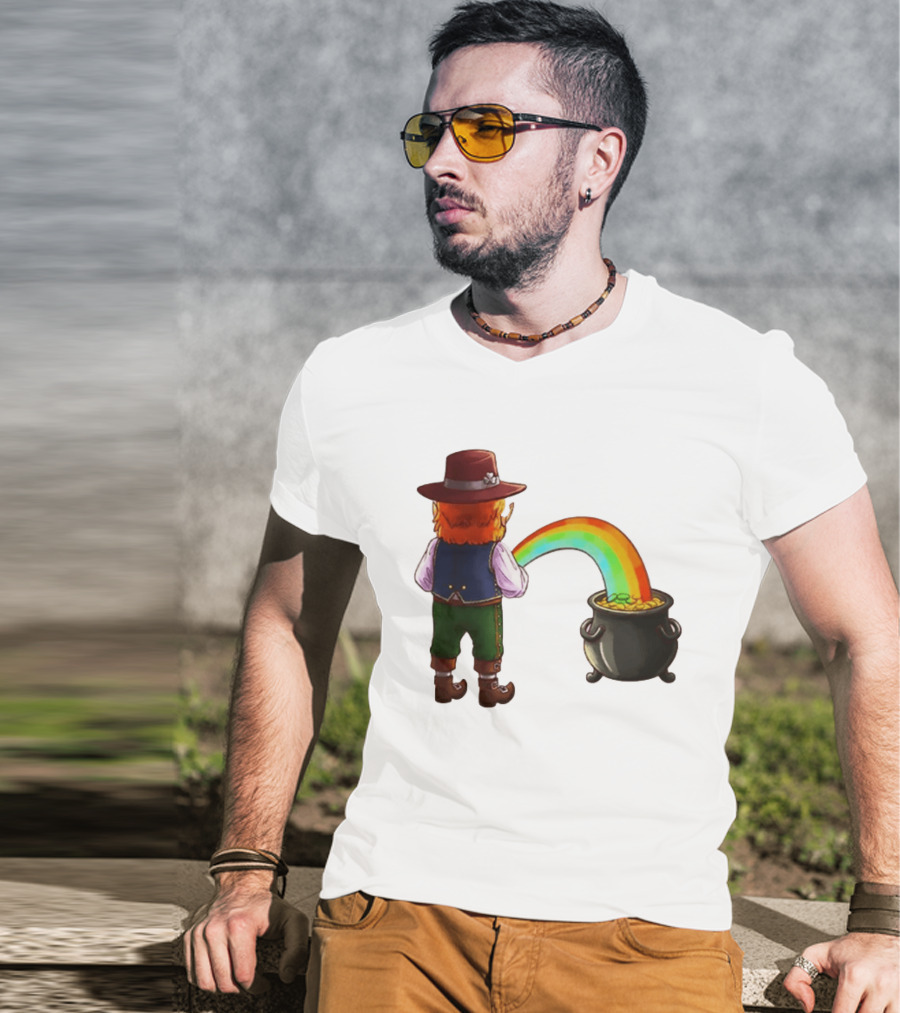 St Patricks Day Leprechaun Pissing Rainbow Into Pot Of Gold Meme T-Shirt