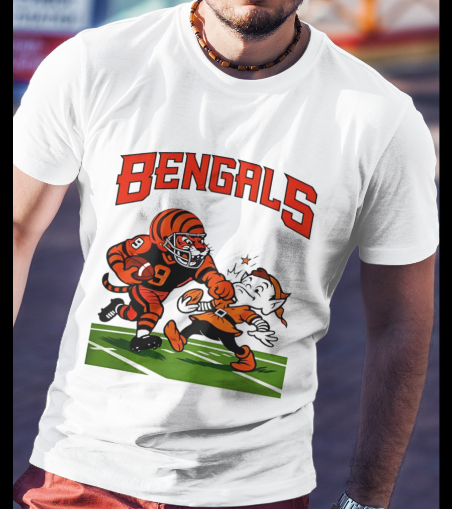 Bengals Tiger Player Tackling Browns Elf Cleveland Rivalry T-Shirt