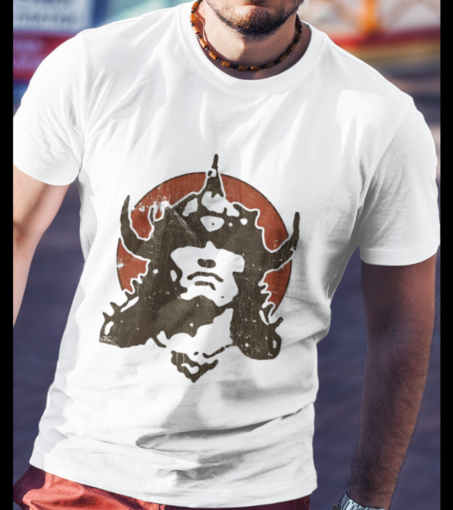 Conan Barbarian Viking Warrior Helm On Red Circle T-Shirt