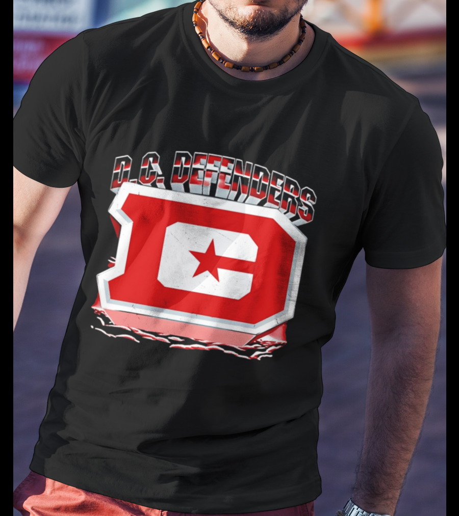 DC Defenders UFL Large Red Iconic Star T-Shirt