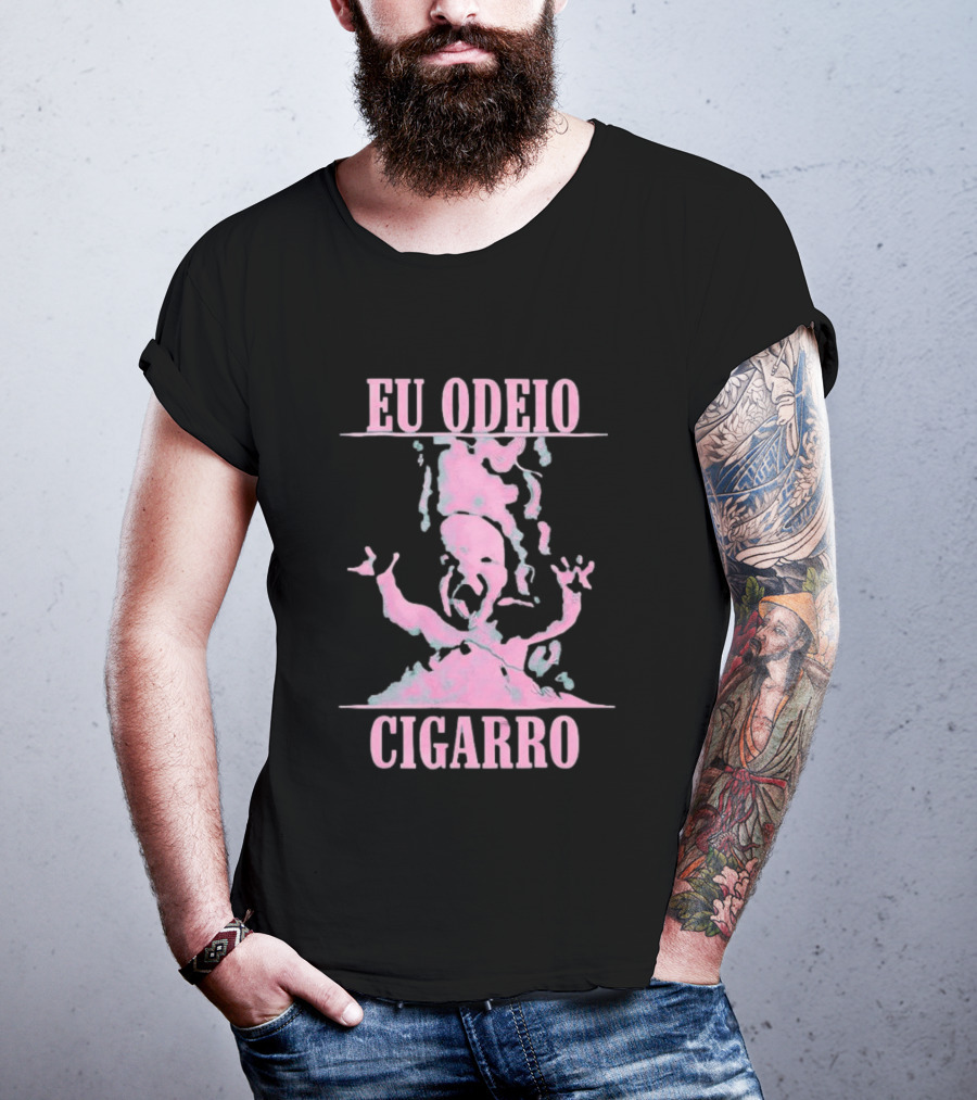 Eu Odeio Cigarro Anti Smoking Pink Smoke Face T-Shirt