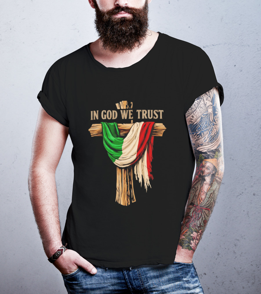 In God We Trust Italian Flag On Cross Jesus Reto T-Shirt