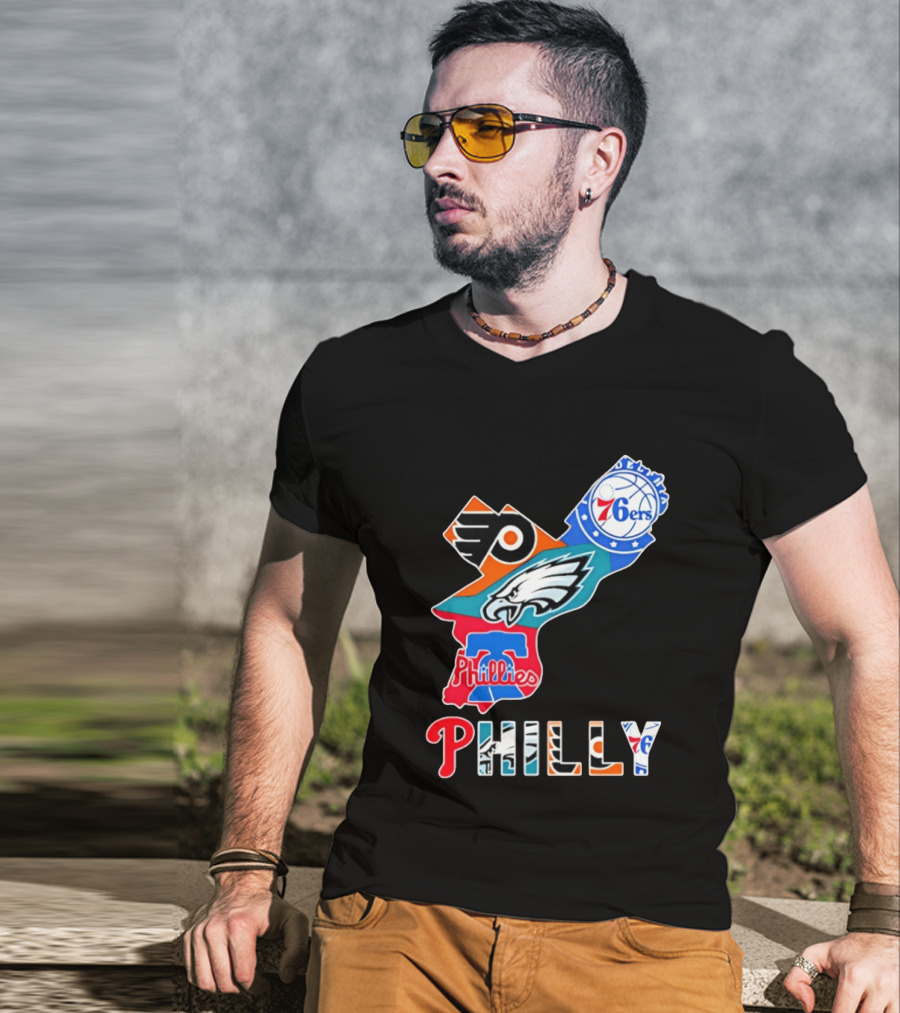Philadelphia Flyers 76ers Eagles Phillies PHILLY Sports Logos State Map T-Shirt