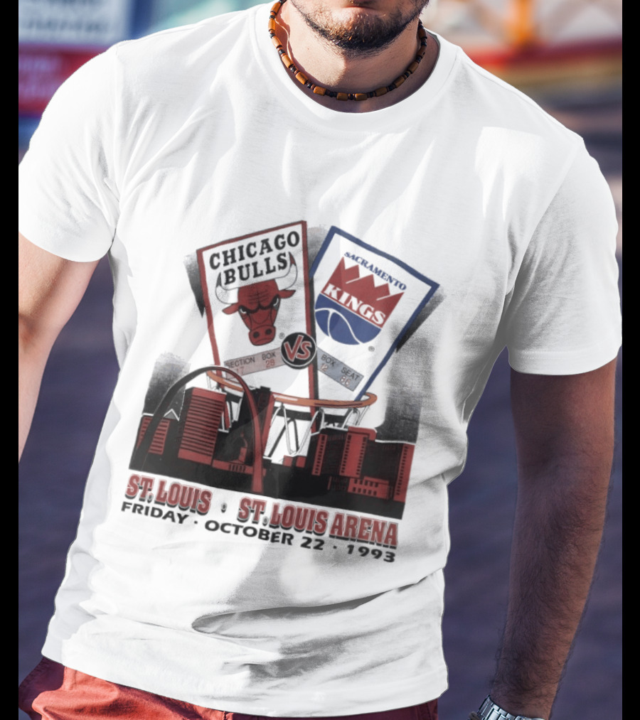 Chicago Bulls Vs Sacramento Kings St Louis St Louis Arena Friday October 22 1993 T-Shirt