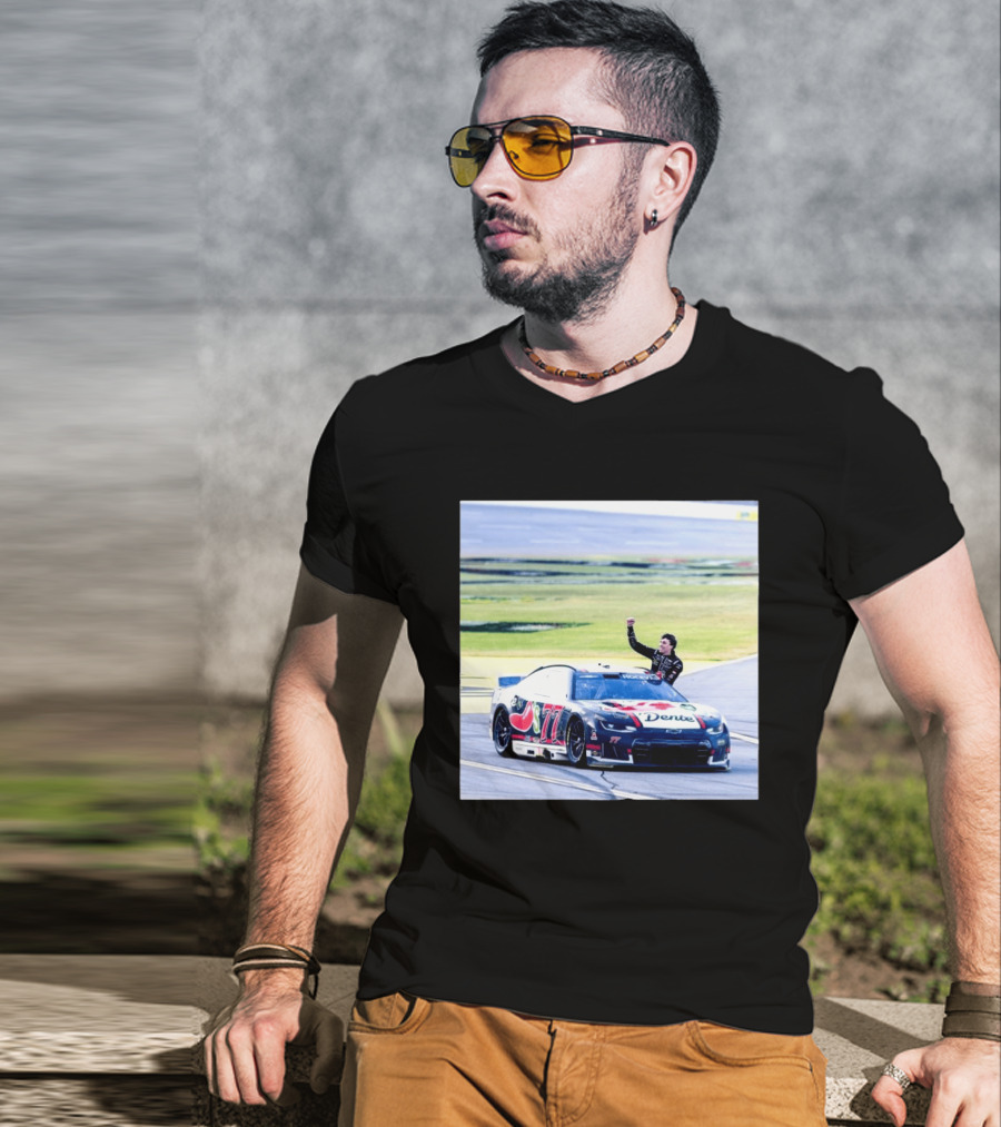 Carson Hocevar First Win Nascar Cup Series 2026 Talladega Number 77 Car Victory Celebrating Dente T-Shirt