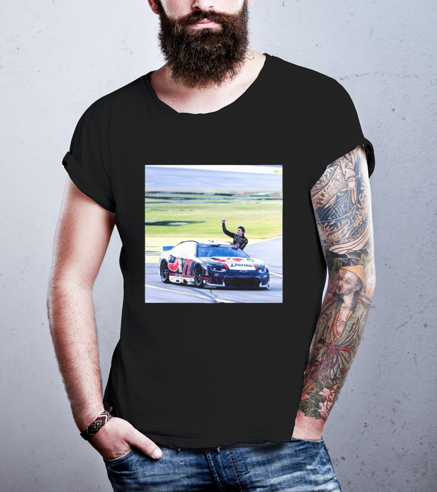 Carson Hocevar First Win Nascar Cup Series 2026 Talladega Number 77 Car Victory Celebrating Dente T-Shirt