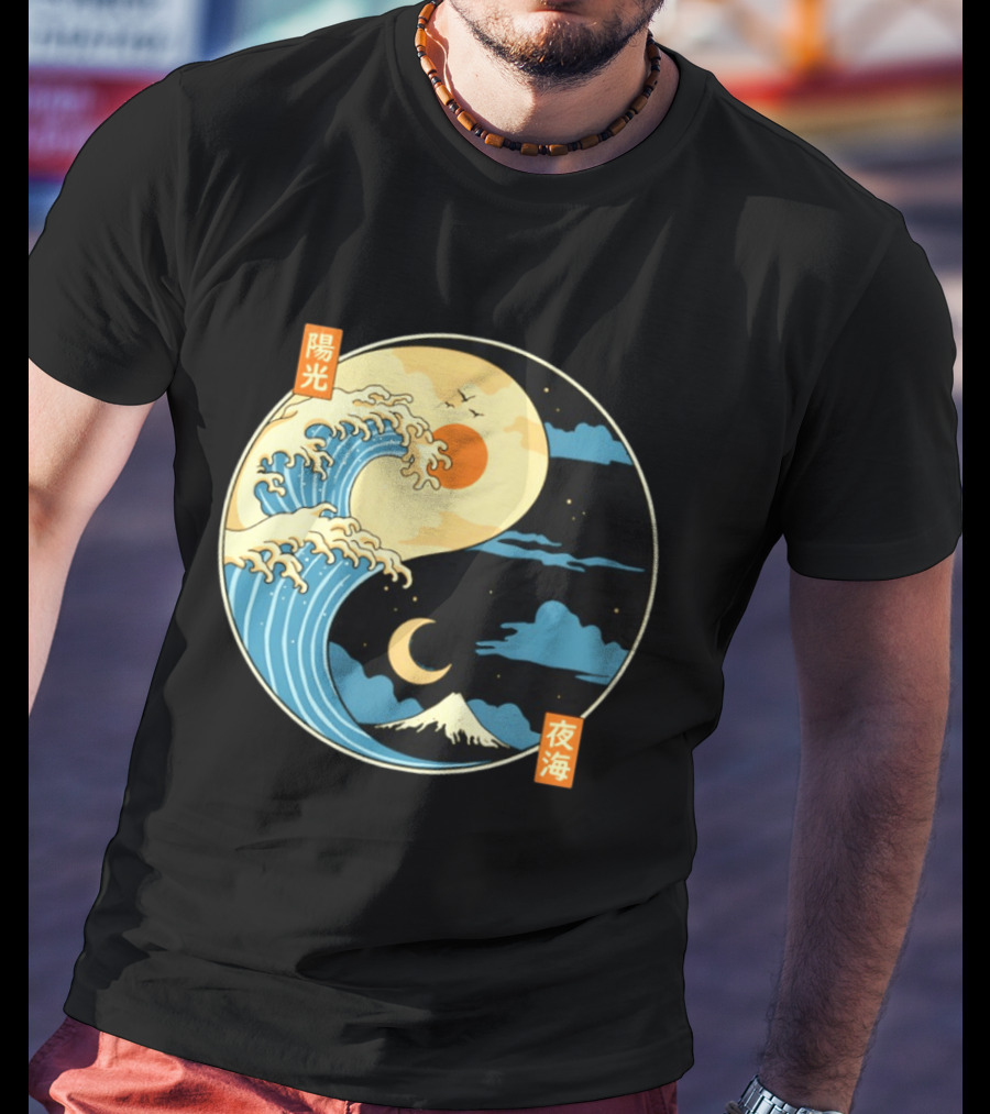 The Great Wave Off Kanagawa And Mount Fuji Yin Yang Sun And Moon Balance T-Shirt