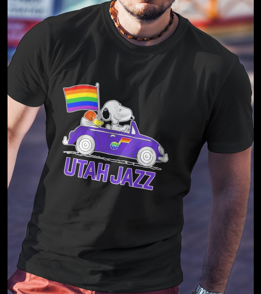Utah Jazz Snoopy Woodstock Driving Rainbow Flag Car T-Shirt