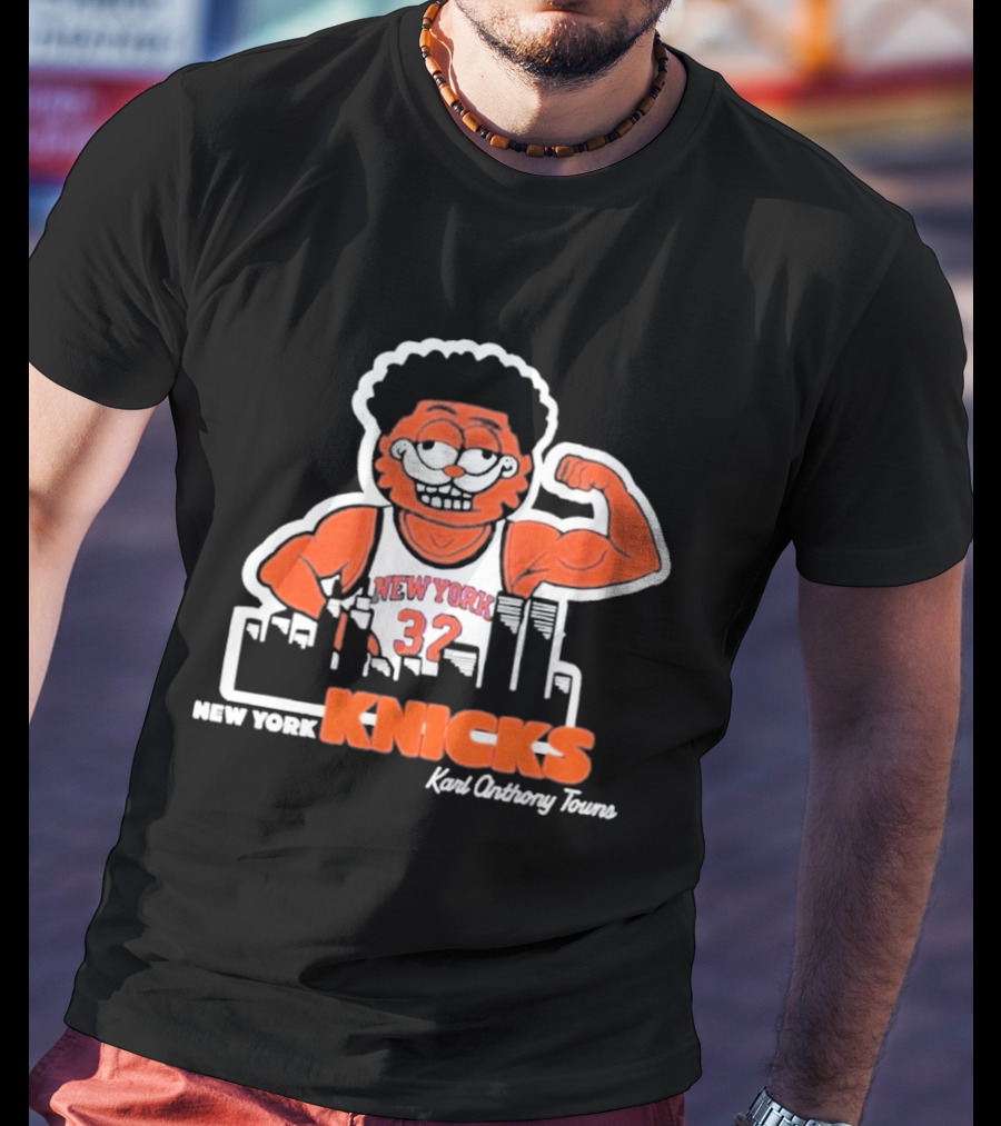 New York Knicks Karl Onthony Towns Cat Basketball Skyline 32 T-Shirt