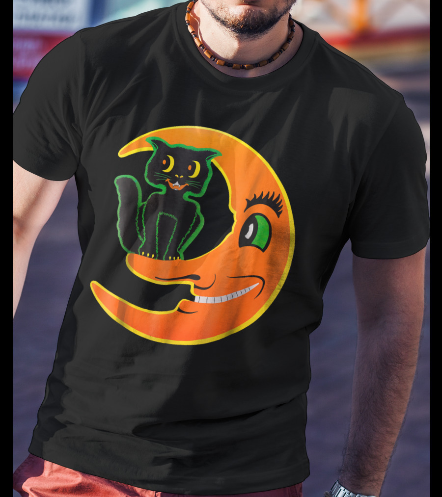 Funny Halloween Cat On Smiling Moon T-Shirt