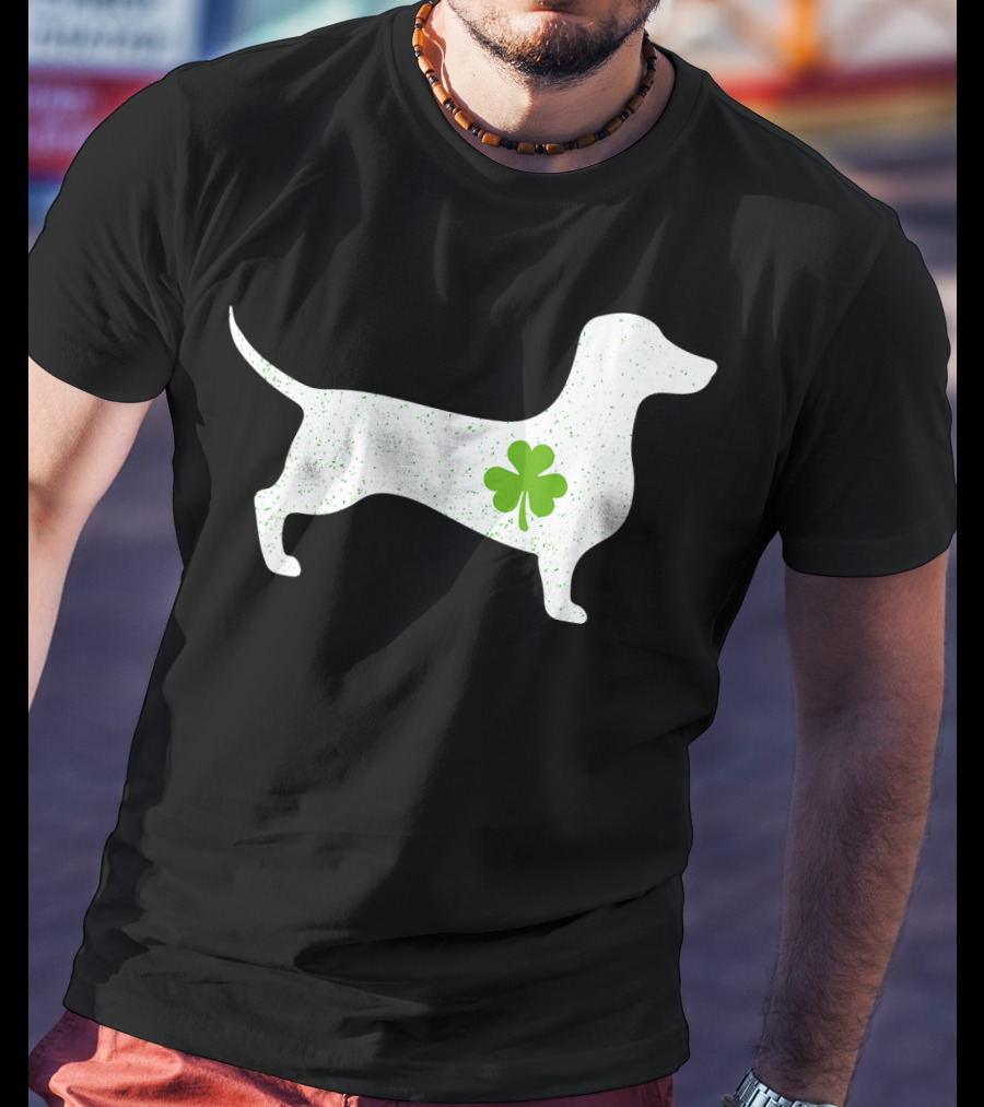 Dachshund St Patricks Day Lucky Mama Mom Dog Shamrock T-Shirt