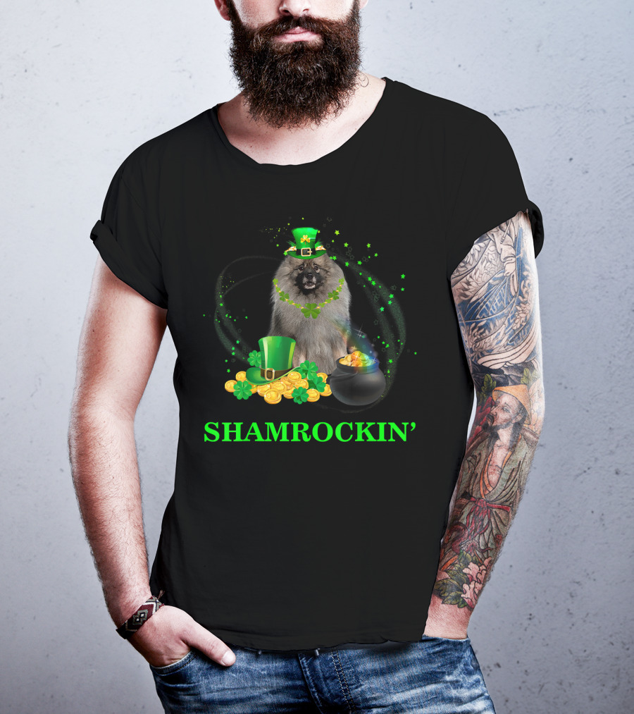 Shamrockin Keeshond St Patricks Day Dog With Green Hat And Gold Coins T-Shirt
