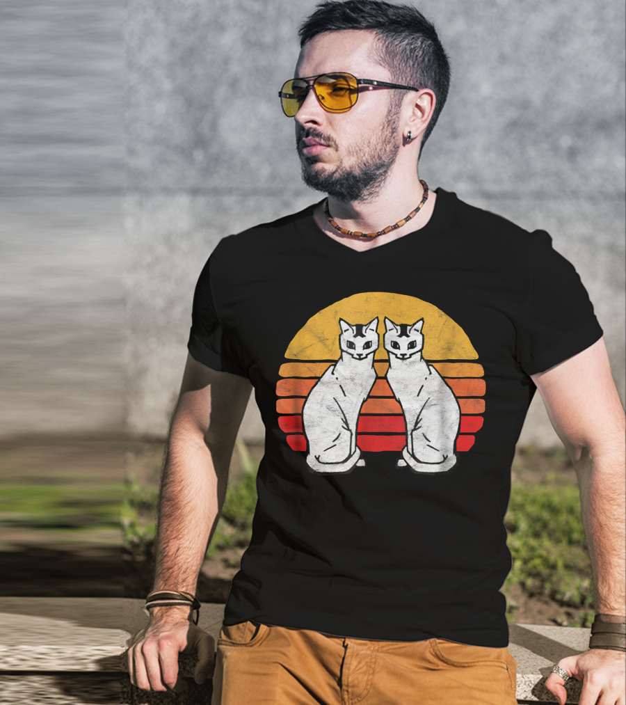 Vintage Eighties Style Twin Siamese Cats With Retro Sunset Stripes T-Shirt
