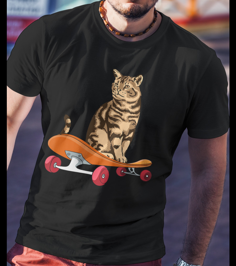 Funny Cat Skateboarding Animal Lover T-Shirt