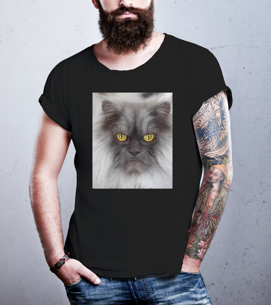 Jun The Angry Cat Golden Eyes Grumpy Expression T-Shirt