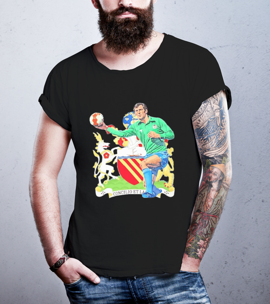 Joe Corrigan Manchester City Goalkeeper Concilio Et Labore Crest T-Shirt