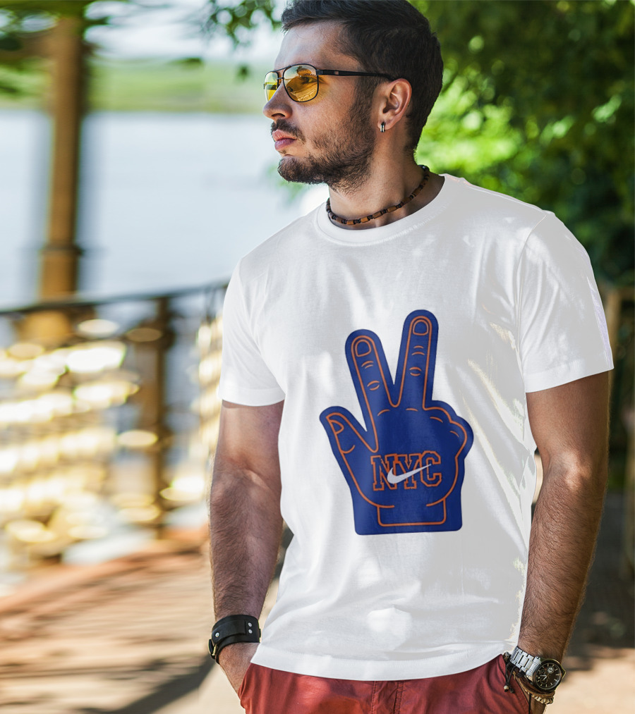 NYC Foam Finger Peace Sign New York Knicks Basketball T-Shirt