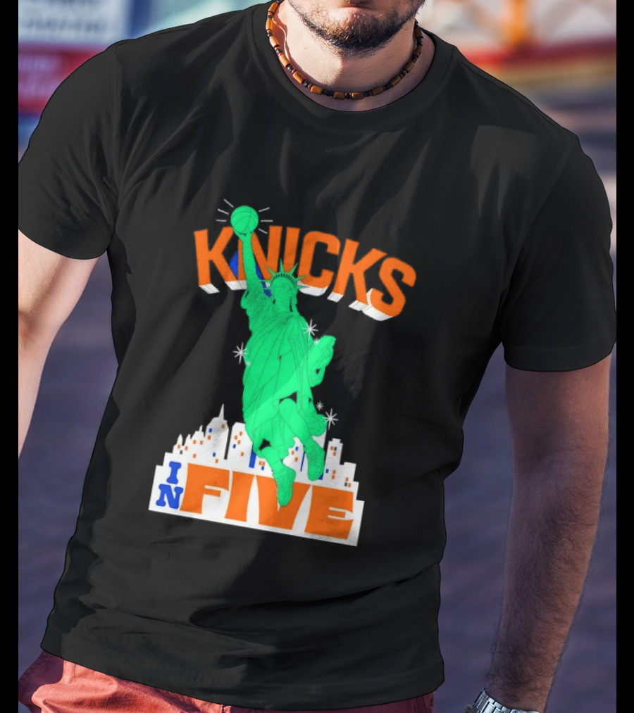 Knicks Statue Of Liberty Dunk In Five Basketball Cartoon Skyline T-Shirt