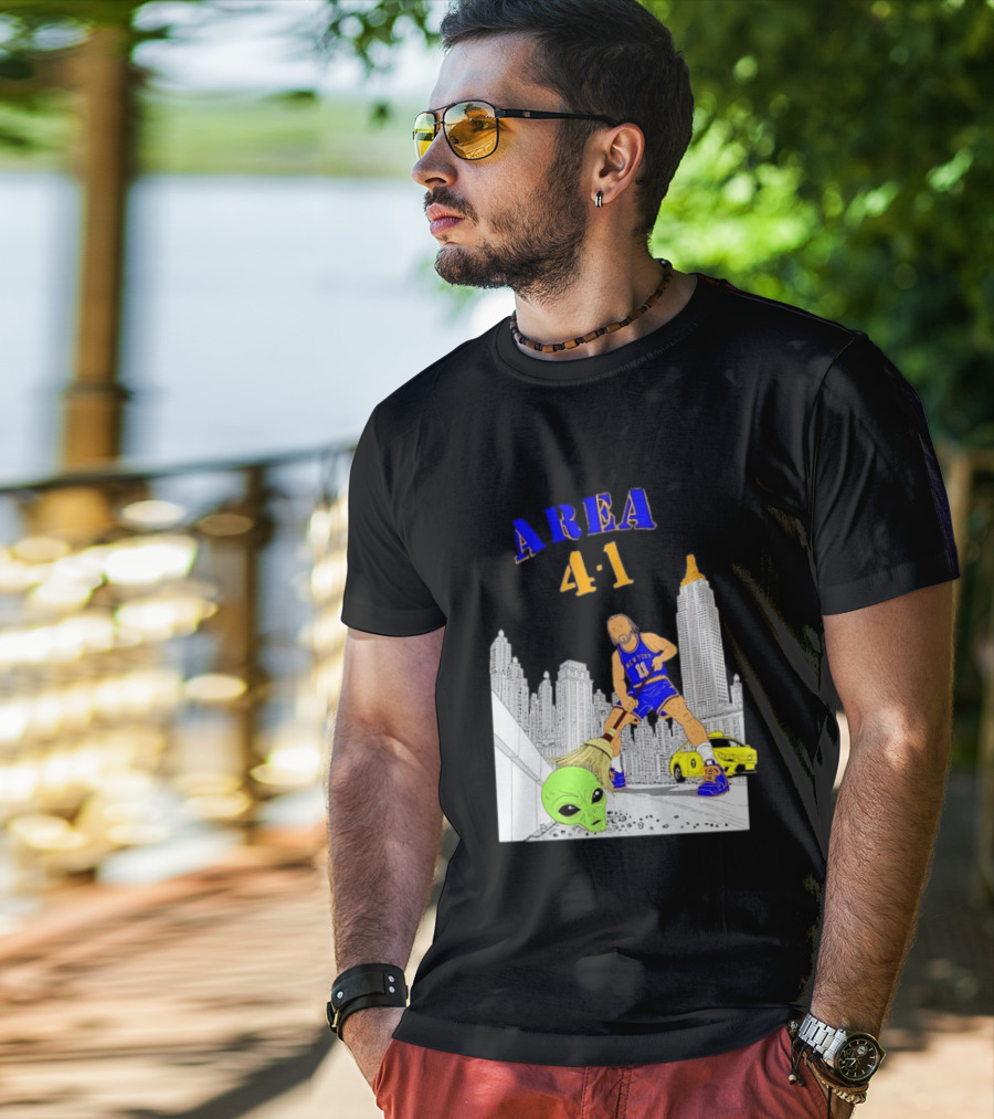 AREA 4 1 Jalen Brunson New York Knicks Vs Alien San Antonio Spurs T-Shirt