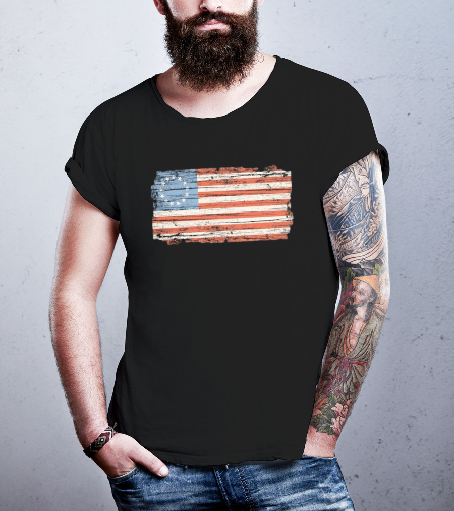 Distressed Vintage Betsy Ross Flag Thirteen Stars Retro Look T-Shirt