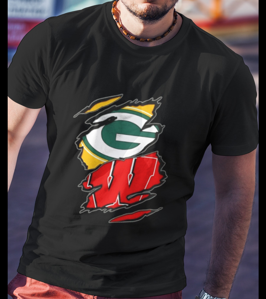 Green Bay Packers Wisconsin Badgers Two Teams One Heart Scratch T-Shirt