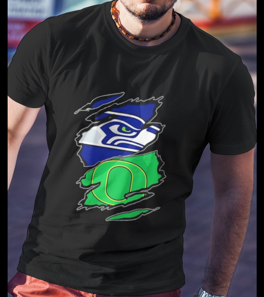Seattle Seahawks Oregon Ducks Two Teams One Heart Scratch T-Shirt