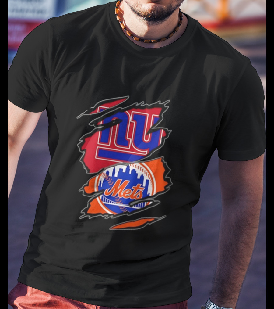New York Giants New York Mets Two Teams One Heart Scratch T-Shirt