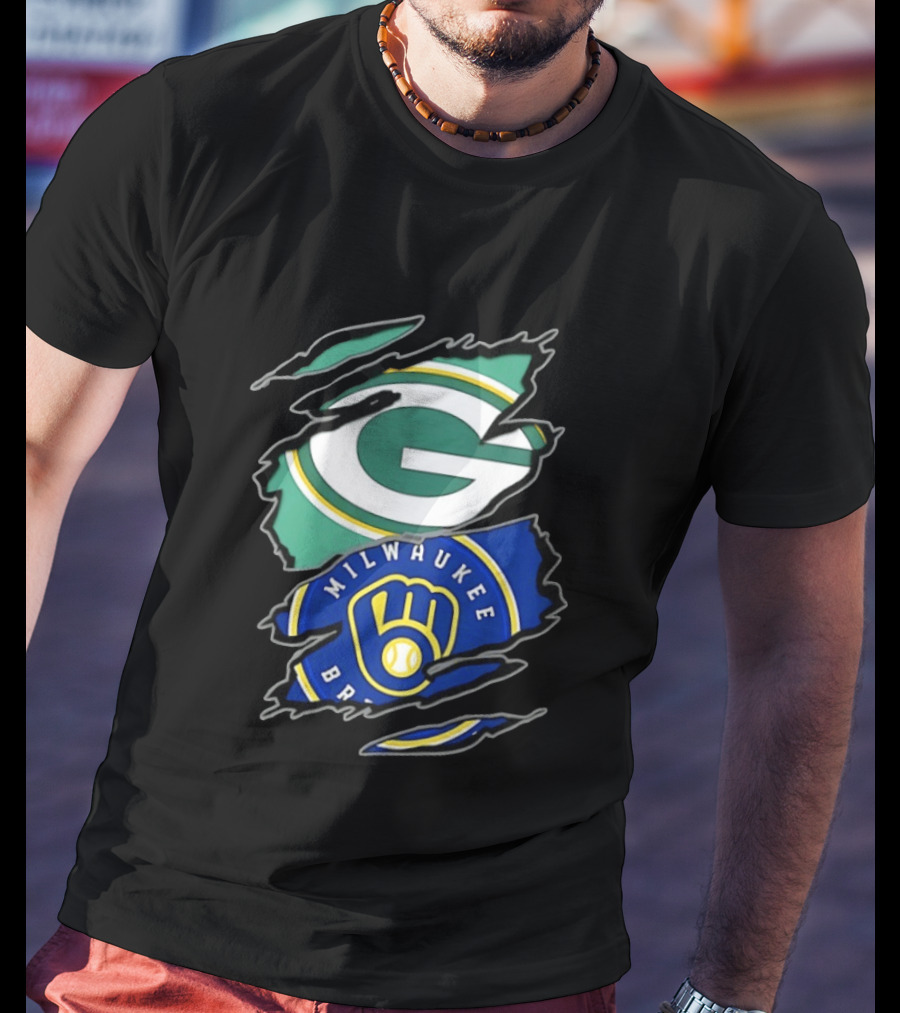 Green Bay Packers Milwaukee Brewers Two Teams One Heart Scratch T-Shirt