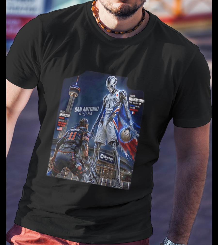 Jalen Brunson Knicks Battle Victor Wembanyama Alien Spurs Showdown San Antonio T-Shirt