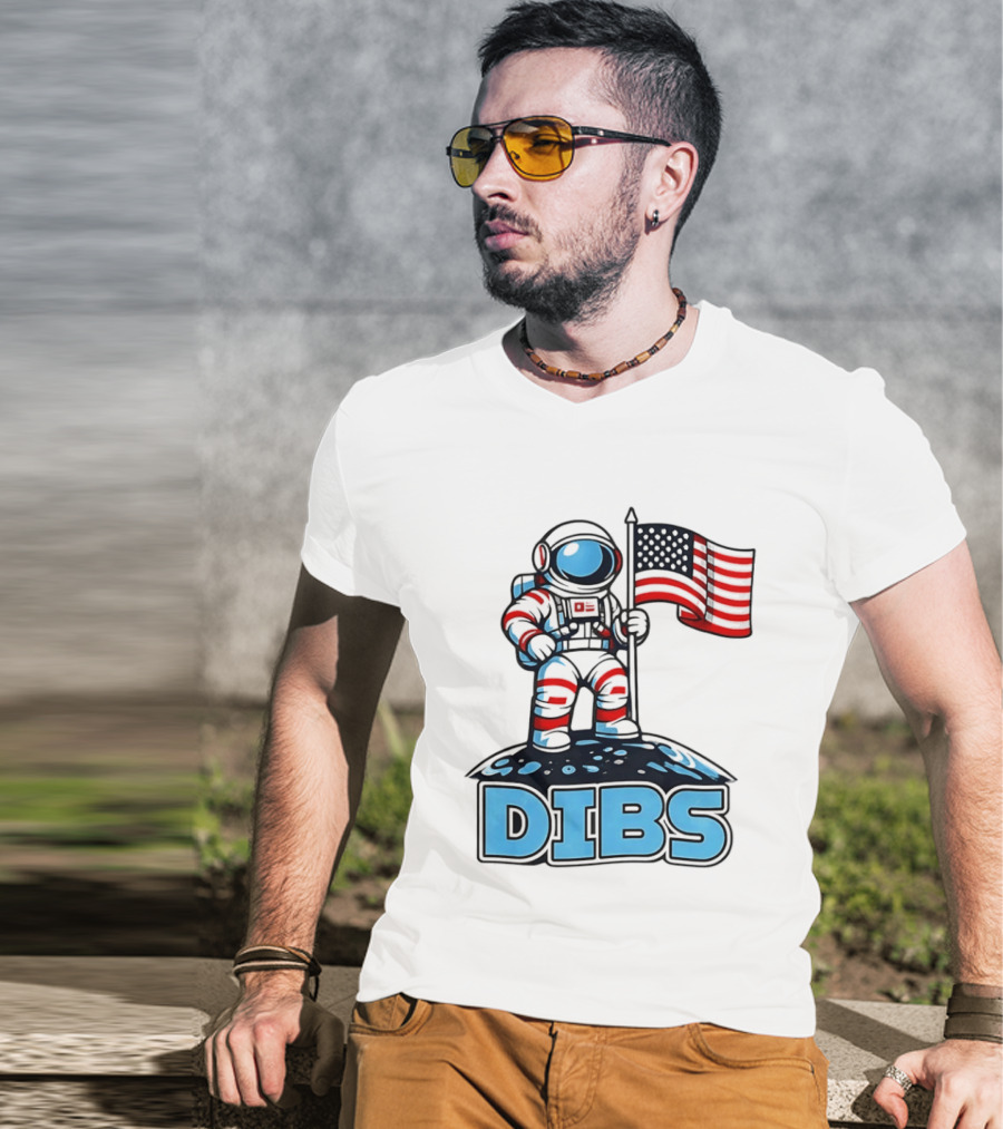 USA Dibs On The Moon Astronaut Space American Flag T-Shirt