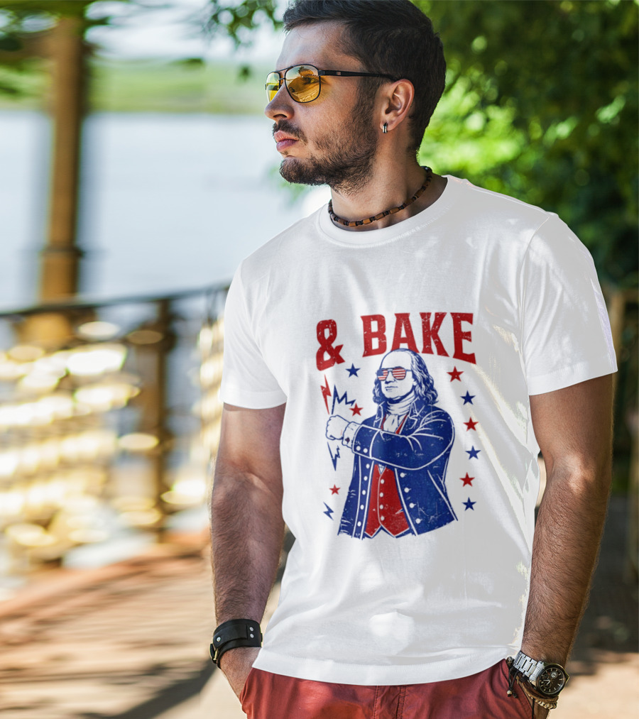 USA Benjamin Franklin Bake American Flag Sunglasses Stars T-Shirt